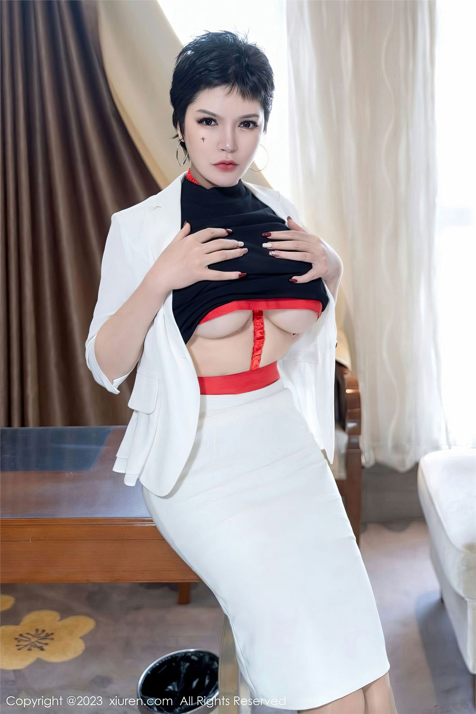 [秀人XIUREN] 2023.03.15 NO.6415 伊丽莎有点白