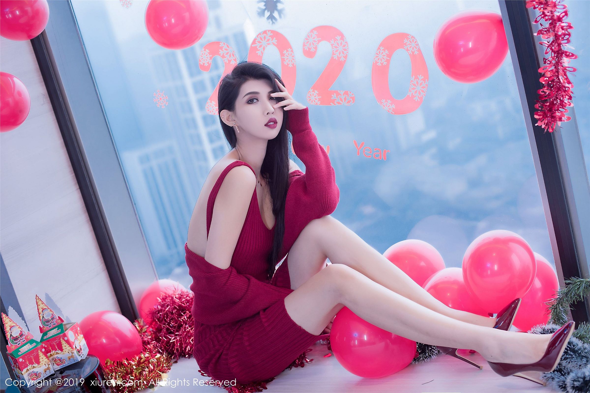 [秀人XIUREN] 2019.12.23 NO.1871 黑色蝴蝶结轻纱圣诞装 葛征Model