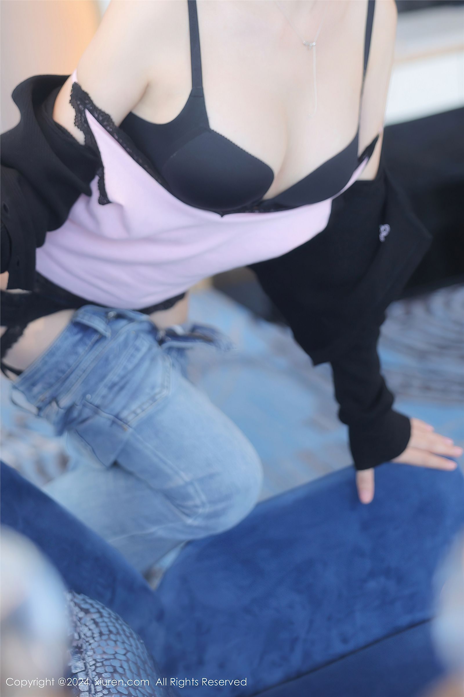 秀人网黎苏苏性感黑丝写真