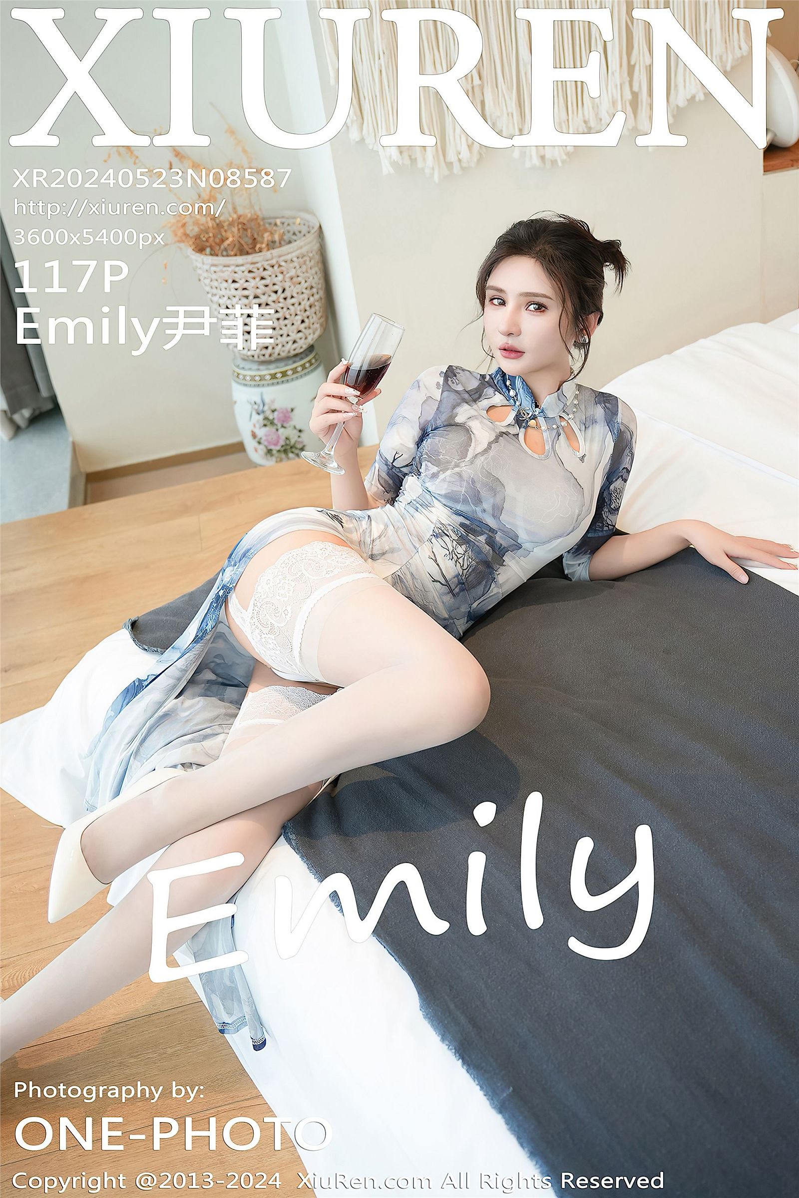 [秀人XIUREN] 2024.05.23 NO.8587 Emily尹菲